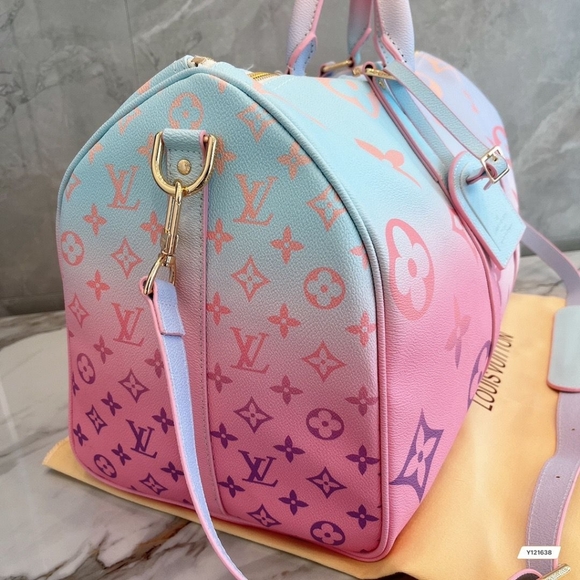 Luxury style Keepall Duffle - Picture 5 of 16